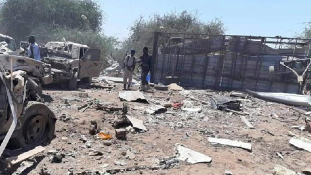 Somali'de bombal saldrda yaralanan 3' Trk 9 kii uakla Trkiye'ye getirilecek