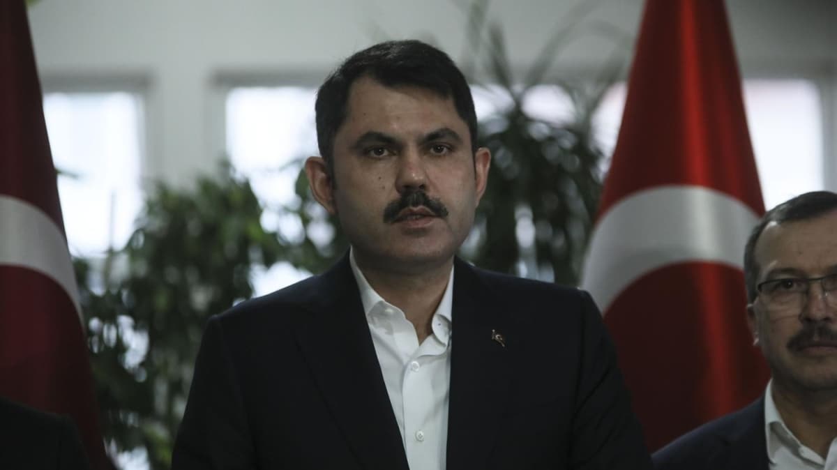 Çevre ve Şehircilik Bakanı Kurum:  Hasarlı binalar için pazartesi ödemeler yapılacak 