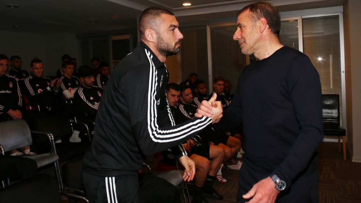 Abdullah Avc tesislere gelerek futbolcularla vedalat