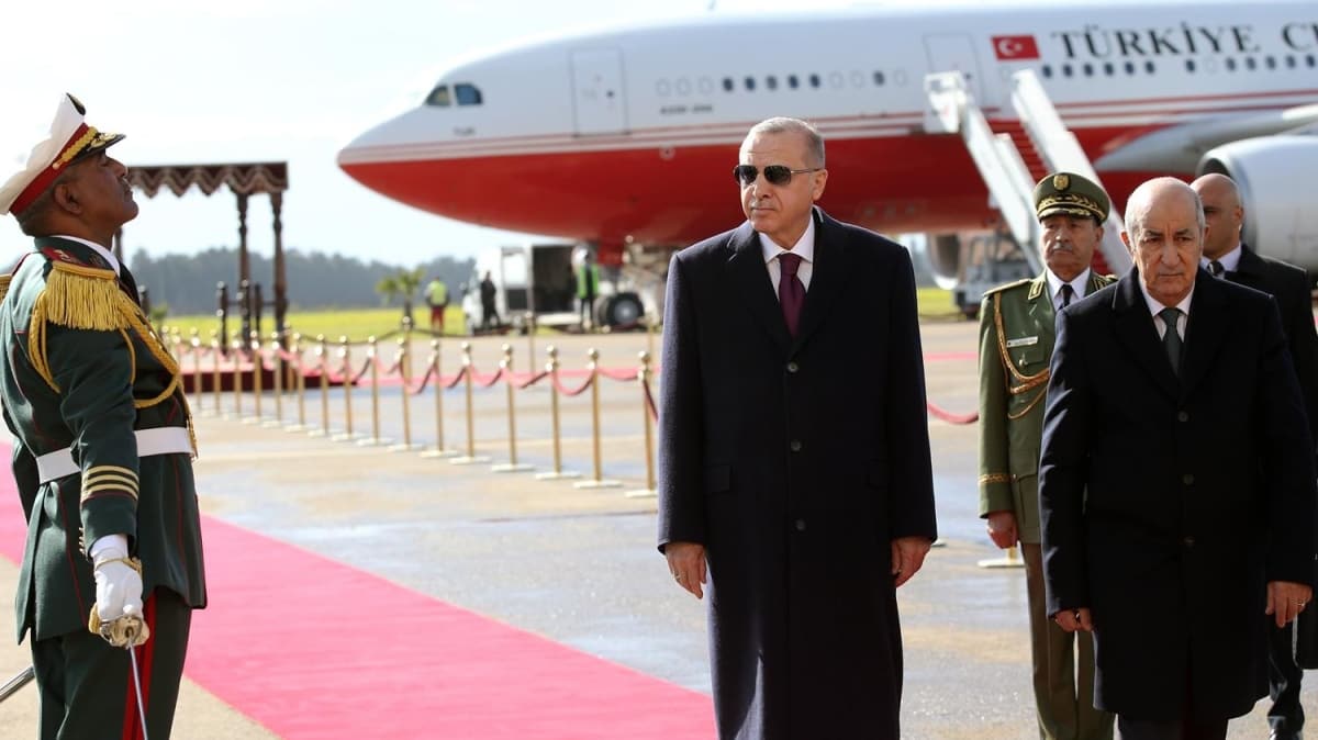 Cumhurbakan Erdoan Cezayir'e geldi