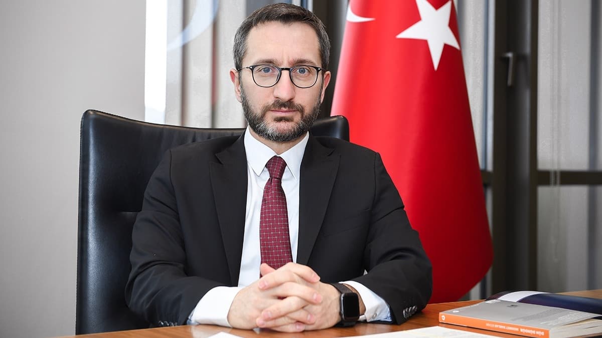 letiim Bakan Fahrettin Altun: Baz medya kurumlarnda alanlarn kartlarnn iptal edildii iddias kesinlikle gerek ddr