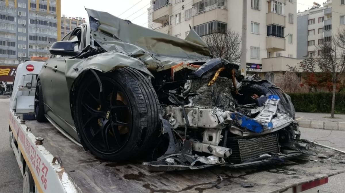 Lks otomobil ile halk otobs arpt: 1 l, 7 yaral 
