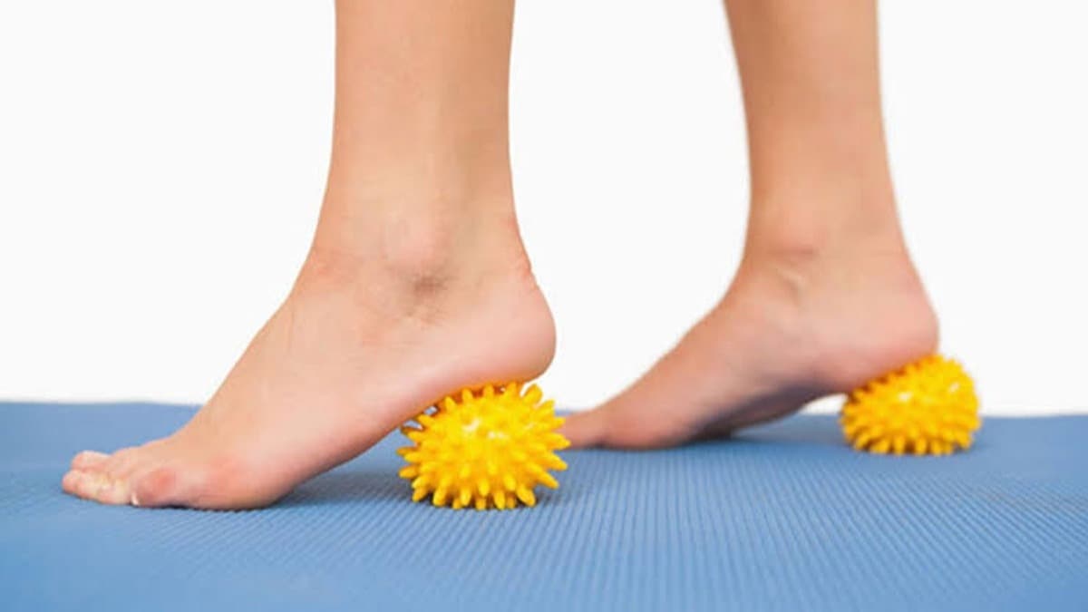 Topuk dikeninin altnda tmr kabilir