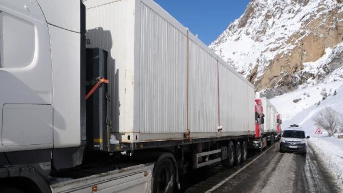 AFAD: Elaz'da 2 bin 490 konteynerin kurulumu sryor 