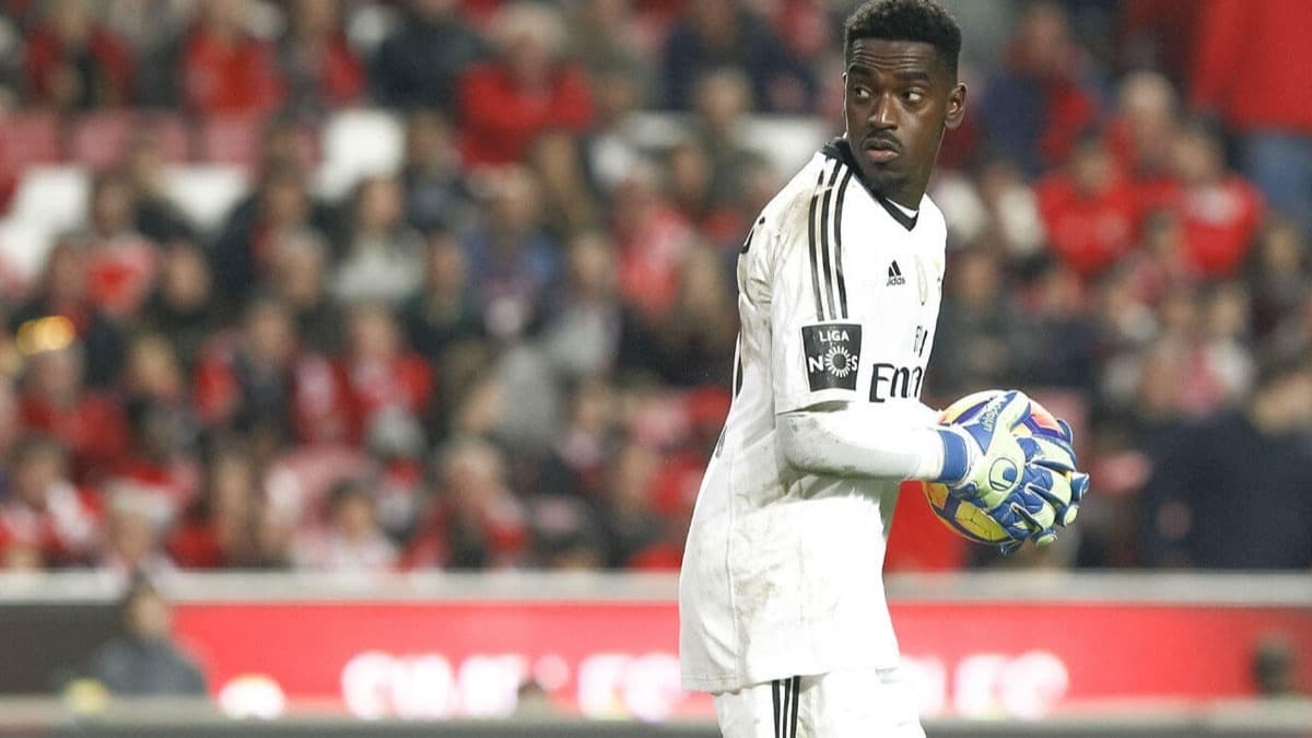 Beikta Karius'un yerine Bruno Varela'y getiriyor