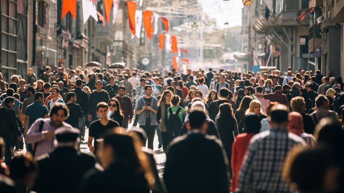 Son dakika... Trkiye'nin nfusu 83 milyon 154 bin 997 kiiye ulat