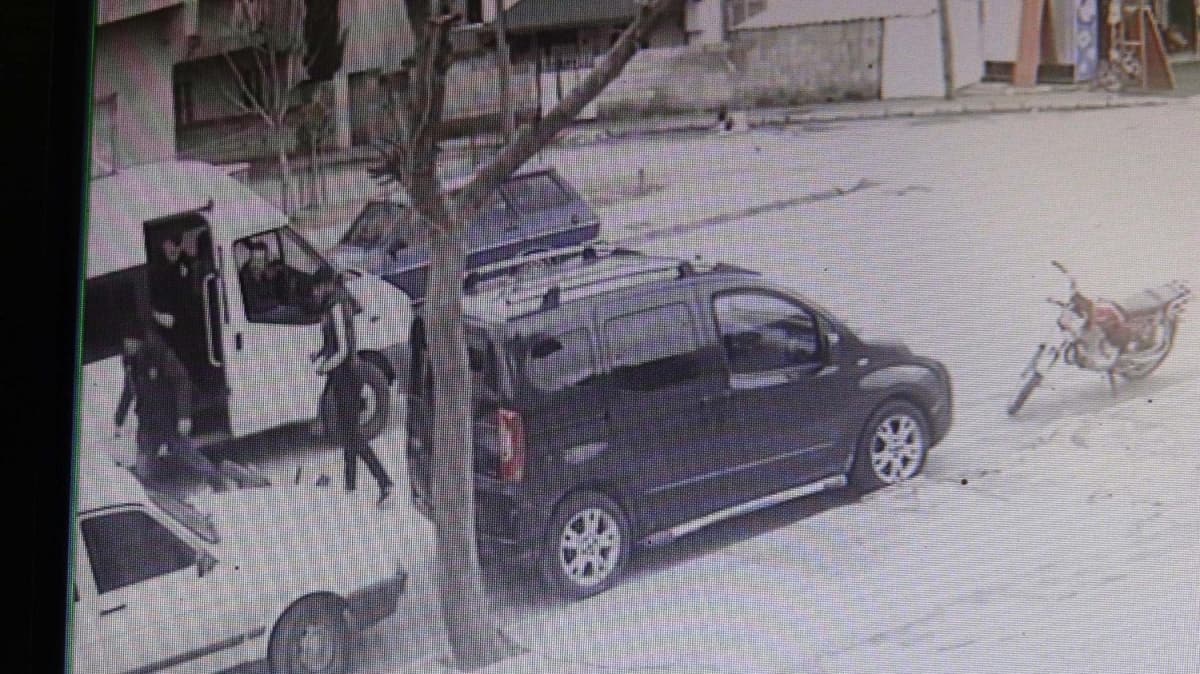 aldklar motosikleti satmak isterken yakalandlar