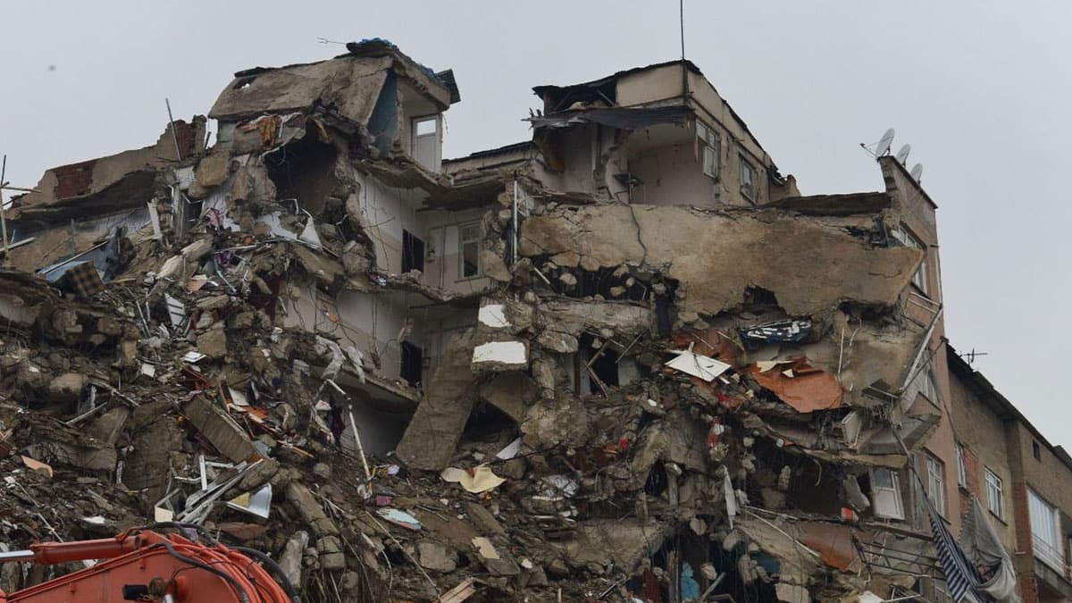 Elaz��'da okullar tatil mi? Elaz��'da okullar ne zaman a��lacak?