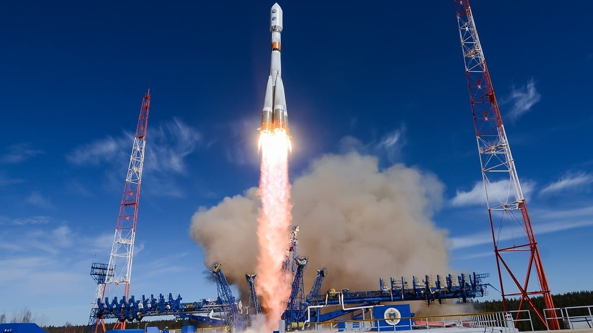 Kazakistan'daki Baykonur Uzay ss'nden 34 uydu frlatld