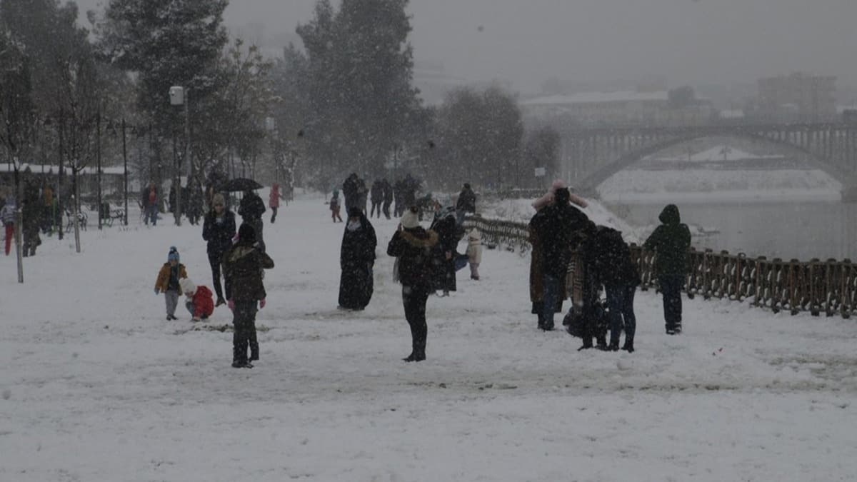 Cizre'de 6 yl aradan sonra kar yad 