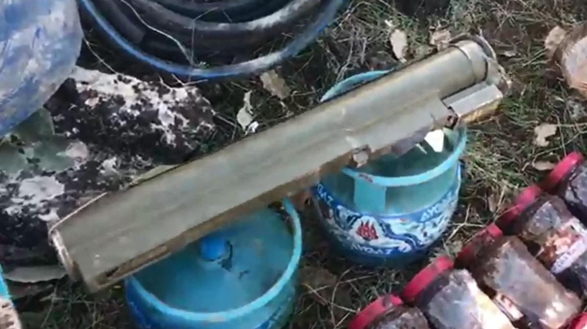 Mardin'de PKK'l terristlerin kulland snakta lav silah ele geirildi 