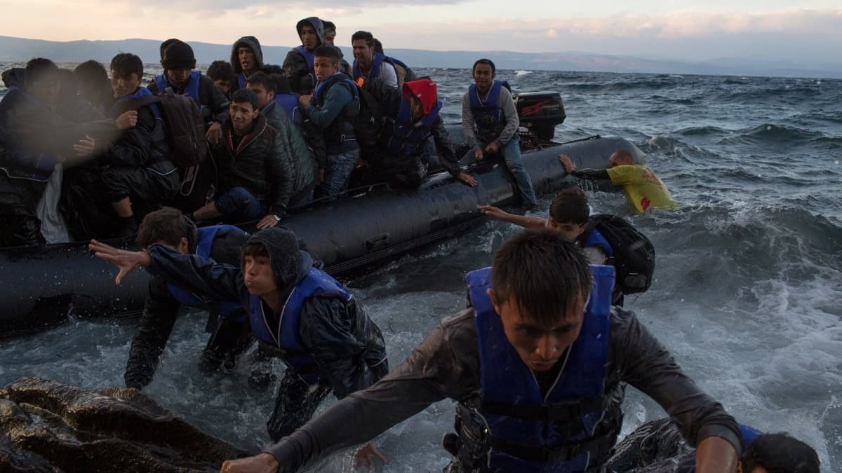 Yunanistan, dzensiz g nlemede yzen bariyerin etkisini deneyip grecek