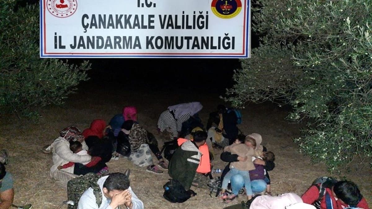 anakkale'de 73 mlteci yakaland