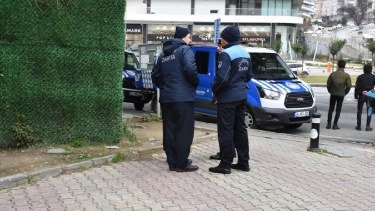 stanbul'da zabta ekiplerini kar karya getiren bfe kaldrld