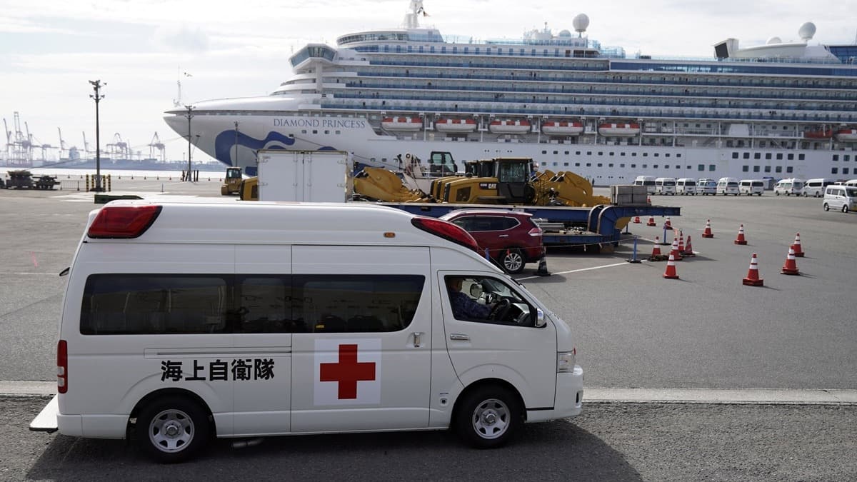Japonya'da karantina altndaki gemide biri karantina yetkilisi 40 kiide daha ''Kovid-19'' tespit edildi