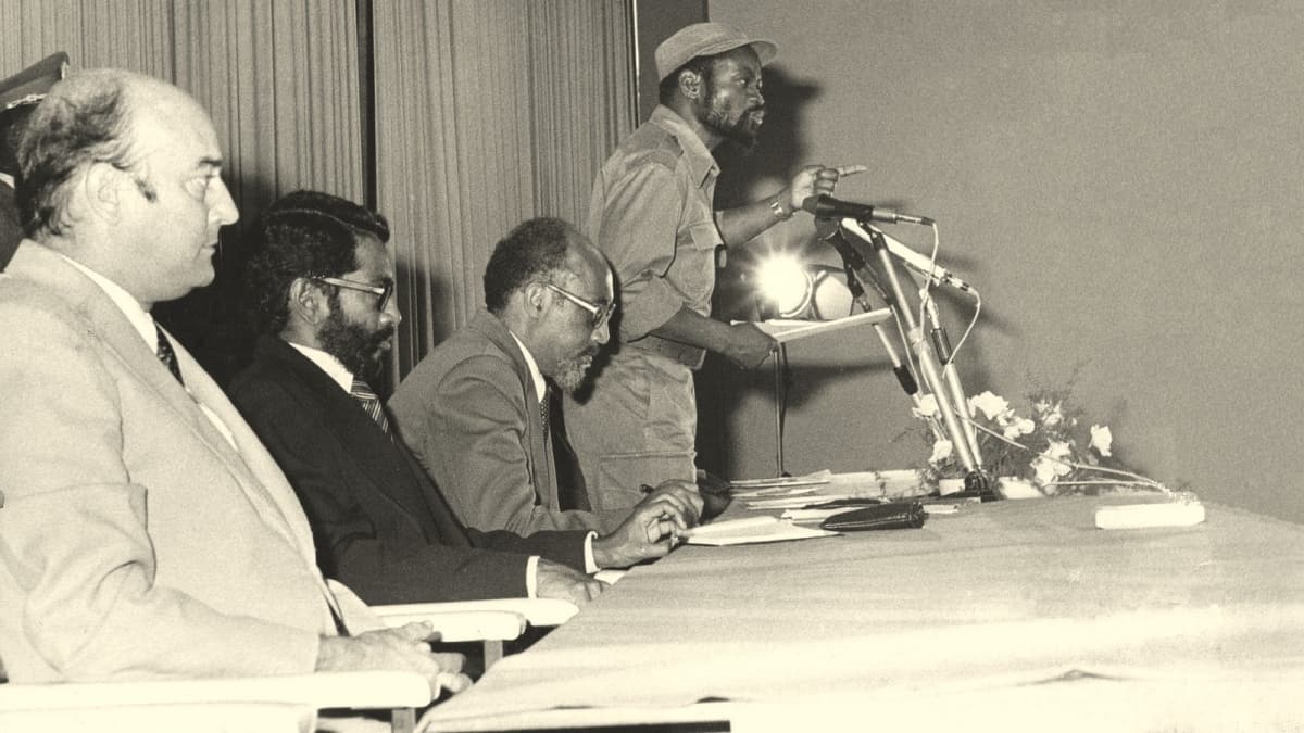 Mozambik direniinin kahraman Marcelino dos Santos ld