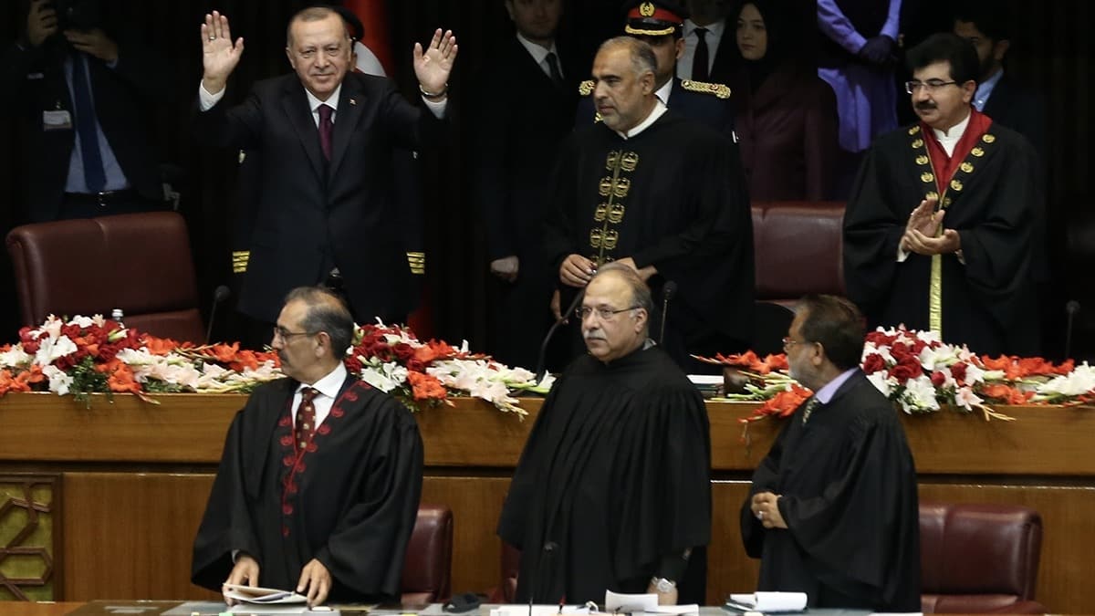 Pakistan Meclis Bakan Asad Kayser: Sadece Pakistan'n dostunu deil slam dnyasnn liderini arlyoruz