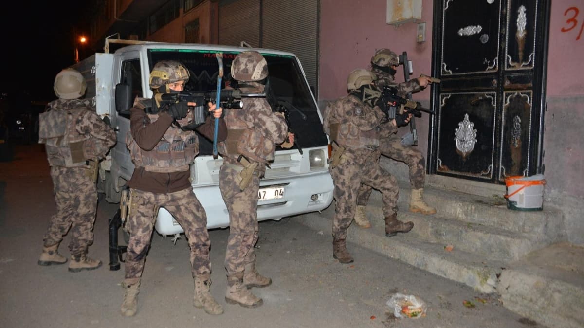 Adana'da PKK operasyonu: 8 gzalt