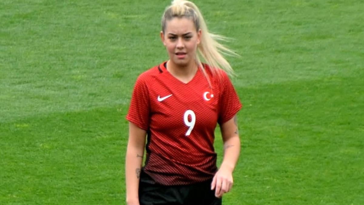 Survivor Aycan Yana� kimdir? Survivor Aycan ka� ya��nda, nereli?