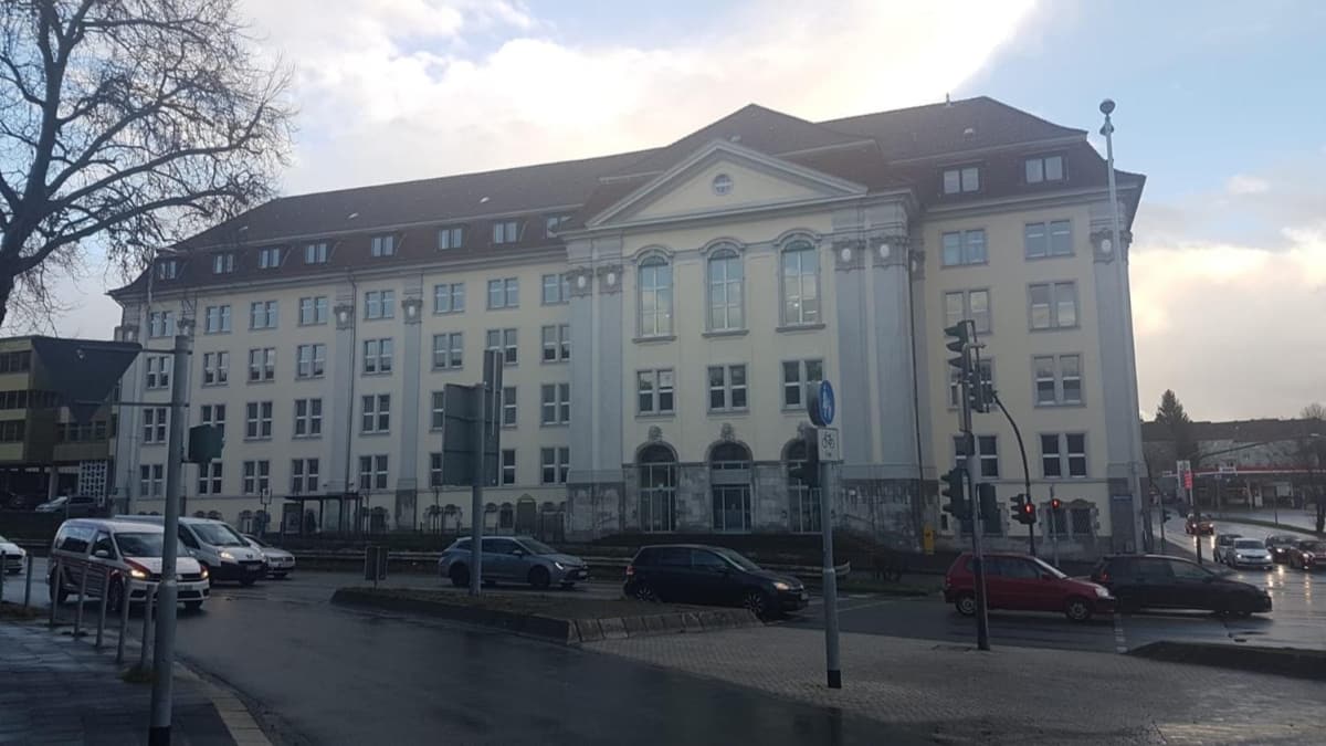 Almanya'da camiyi yakmak isteyen kiiye 3 yl 6 ay hapis cezas