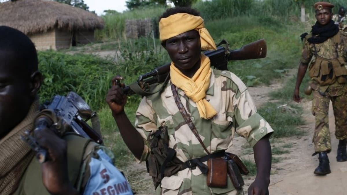 Orta Afrika Cumhuriyeti'nde BM askerleri ile silahl grup arasnda atma: 12 l