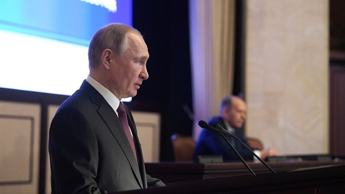 Putin'in Rus istihbarat toplants srasnda FSB'den byk operasyon