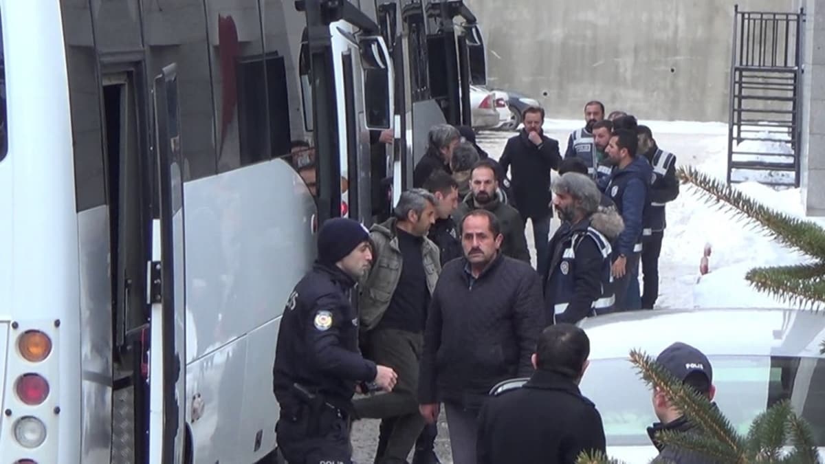 Erzurum'da FET operasyonu: 17 polis memuru gzaltna alnd  