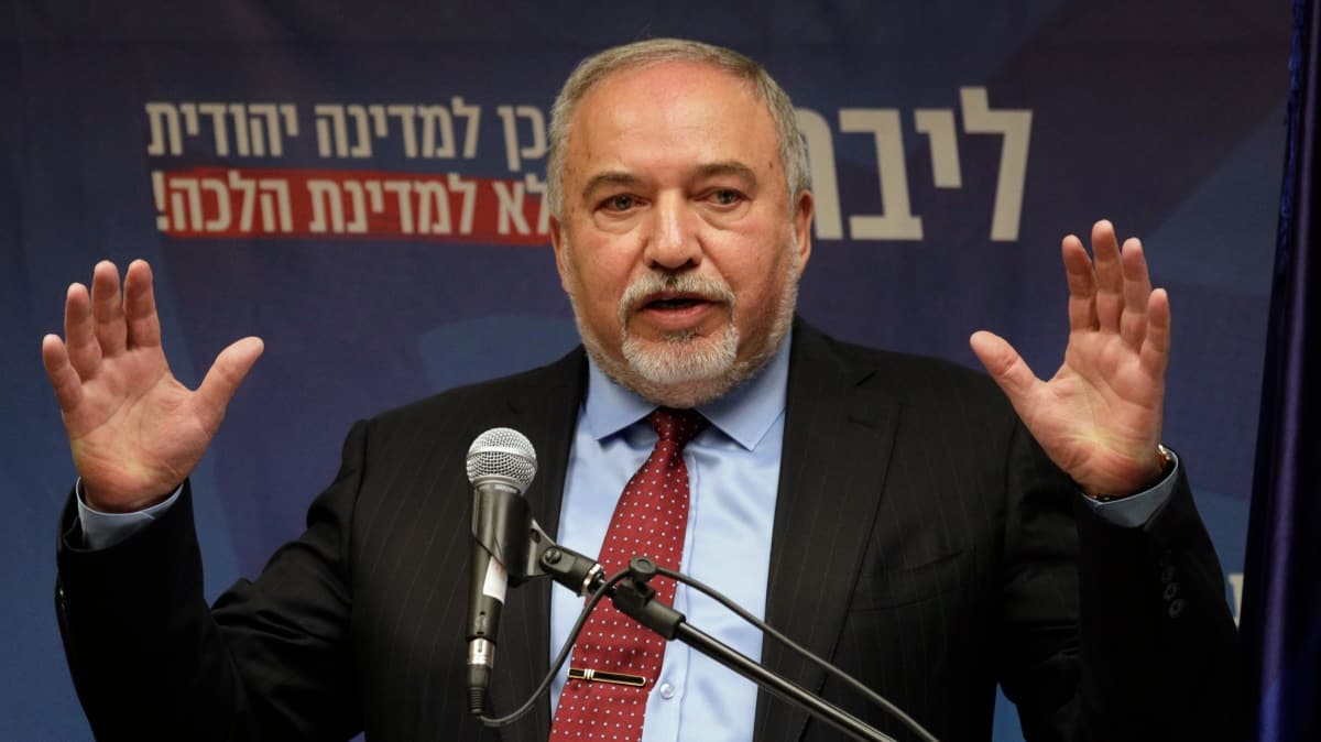 Liberman'dan ''Gazze'ye yardmlara devam etmeye ikna iin Mossad Bakan Katar'a gitti'' iddias  