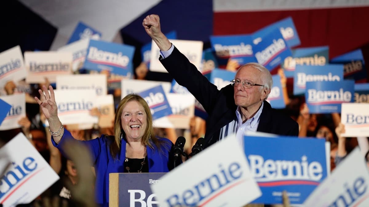 Demokratlarn Nevada n seimlerini Sanders fark atarak kazand