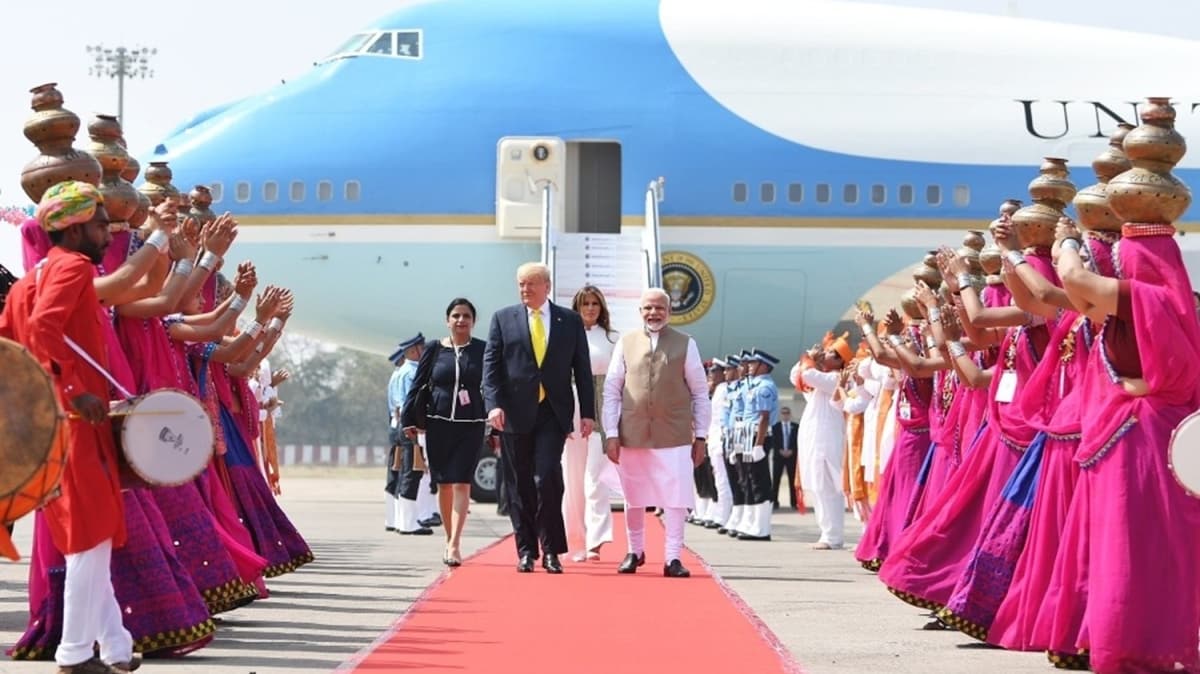 ABD Bakan Trump, ilk resmi ziyareti iin Hindistan'da  