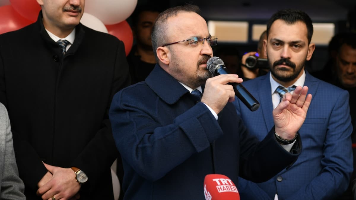 AK Partili Turan: (Osman Kavala) Mebbetle yarglanan bir kiinin dosyasnn bir anda beraat olmasn ok garip buldum