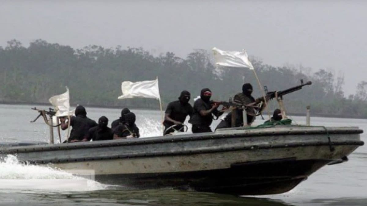 Nijerya'da 33 korsan yakaland