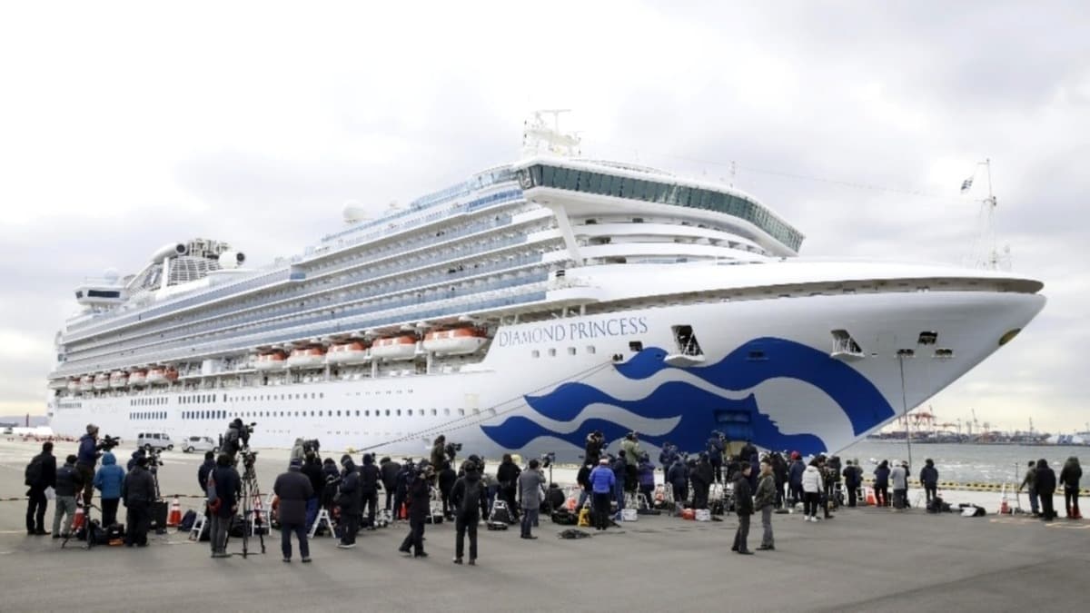 Japonya'da karantina gemisinden 1 kii daha hayatn kaybetti 