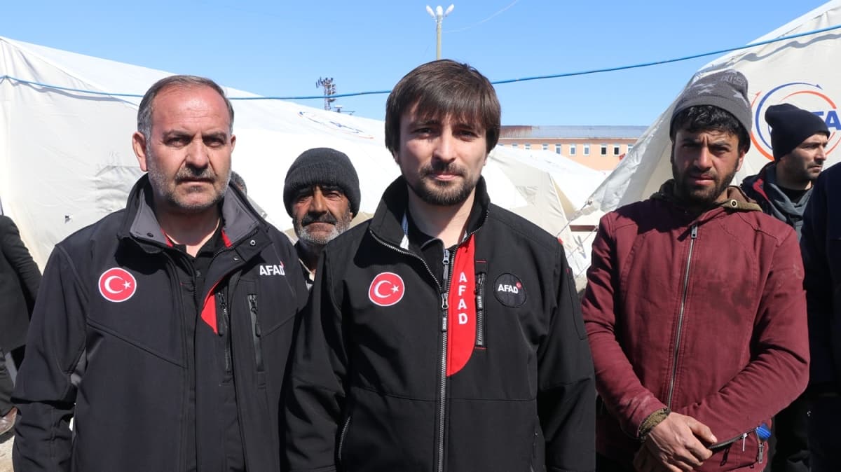AFAD Bakan Mehmet Gllolu: ''Depremler deil, bina ldrr''