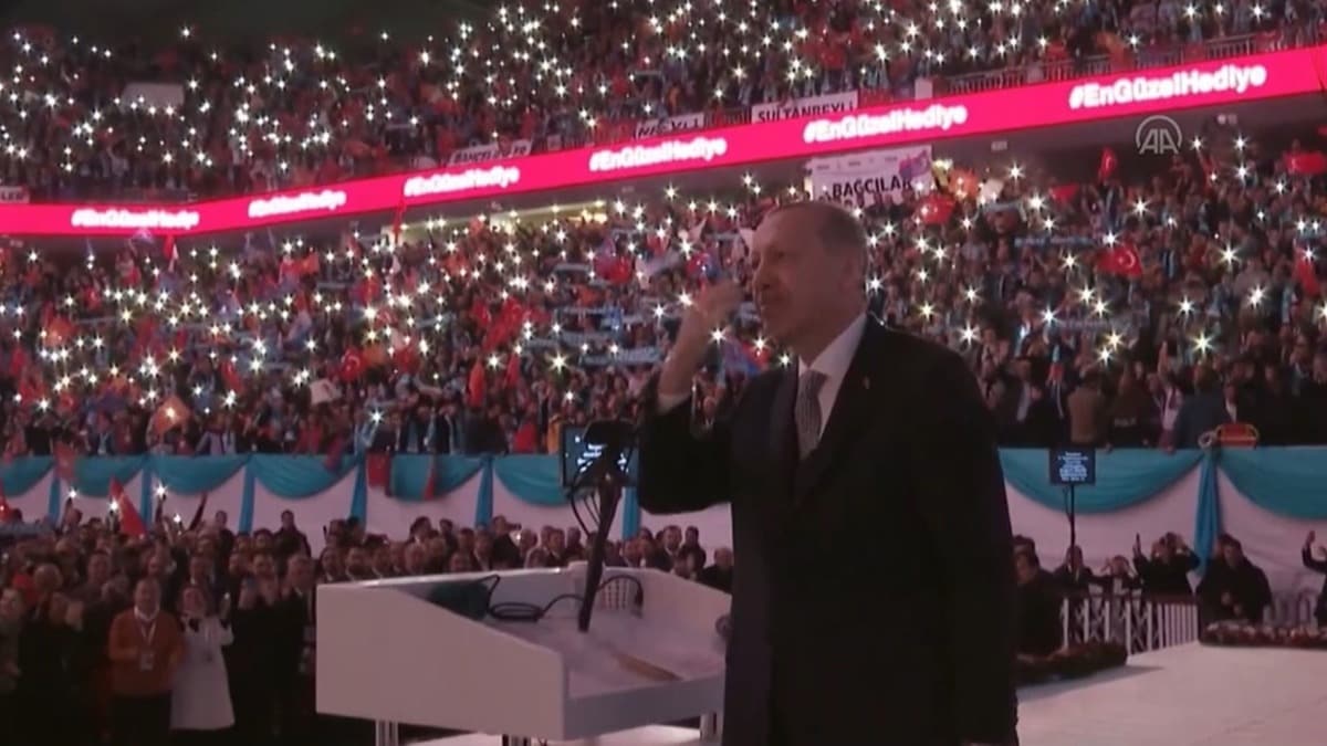 Cumhurbakan Erdoan'n doum gnne sosyal medyada kutlama: #yikiDodunMilletinAdam