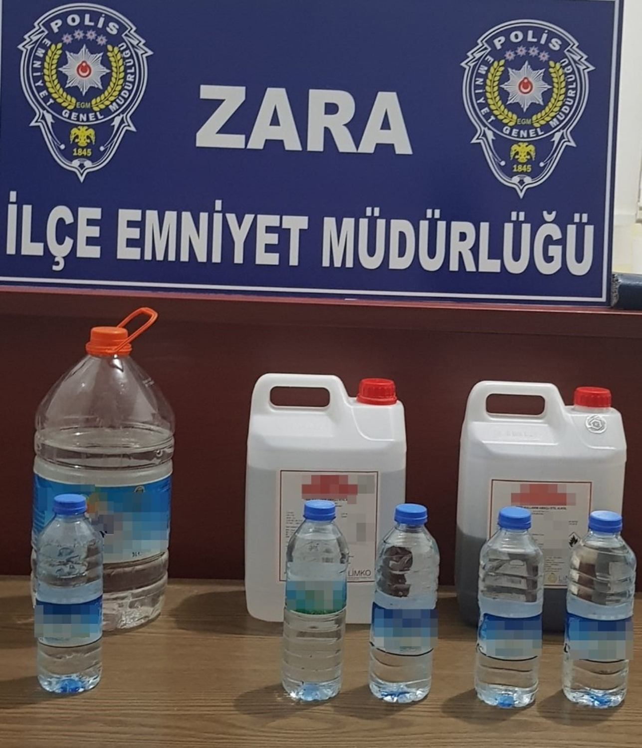 Zara'da sahte i�ki ele ge�irildi