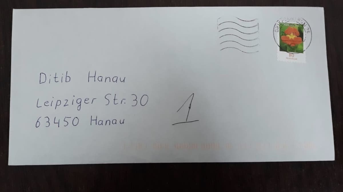 Irk terrn hedefi olan Hanau'daki camiye rk mektup