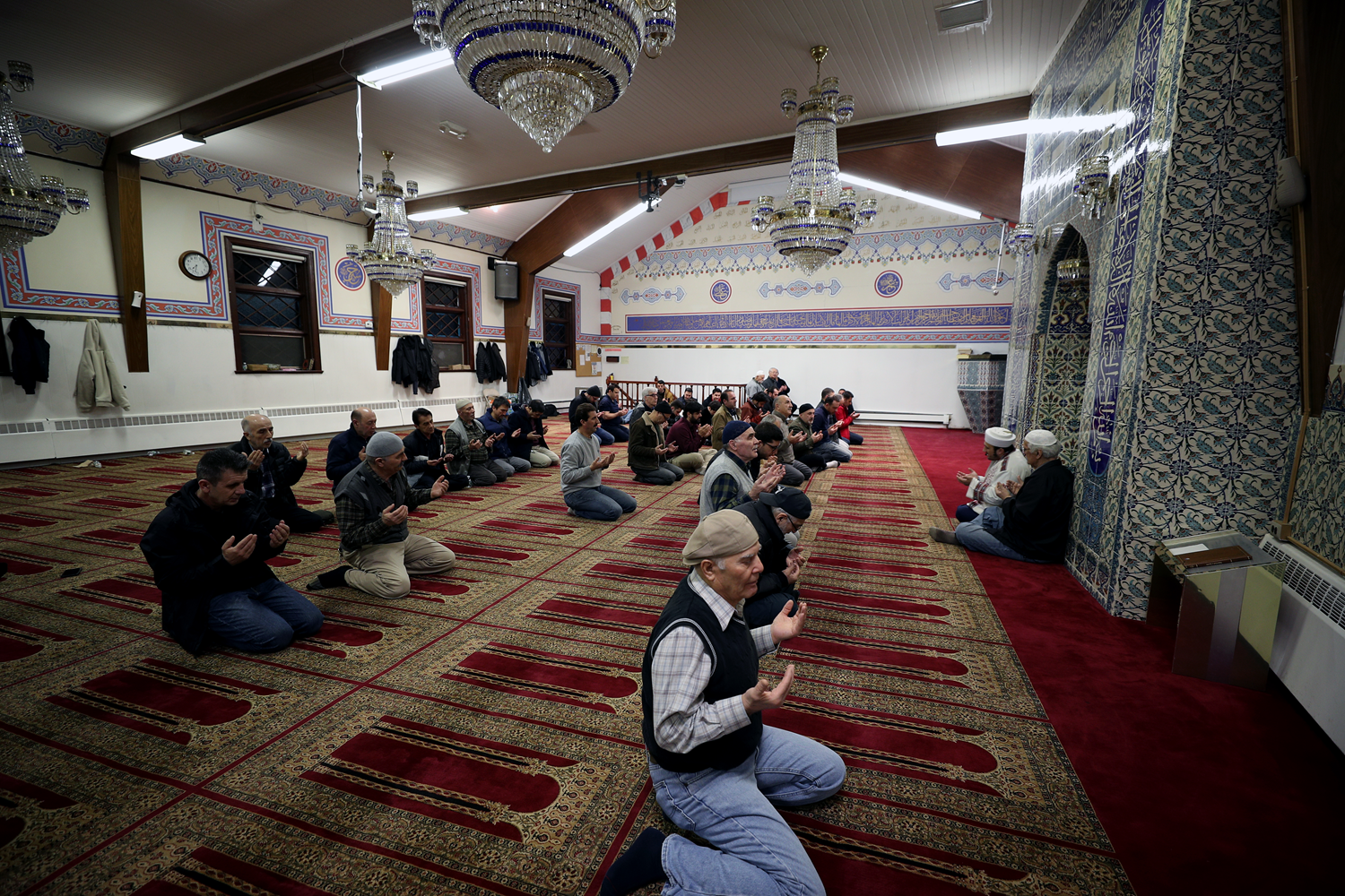 New York ile New Jersey'deki camilerde eller Mehmetie dua iin kalkt