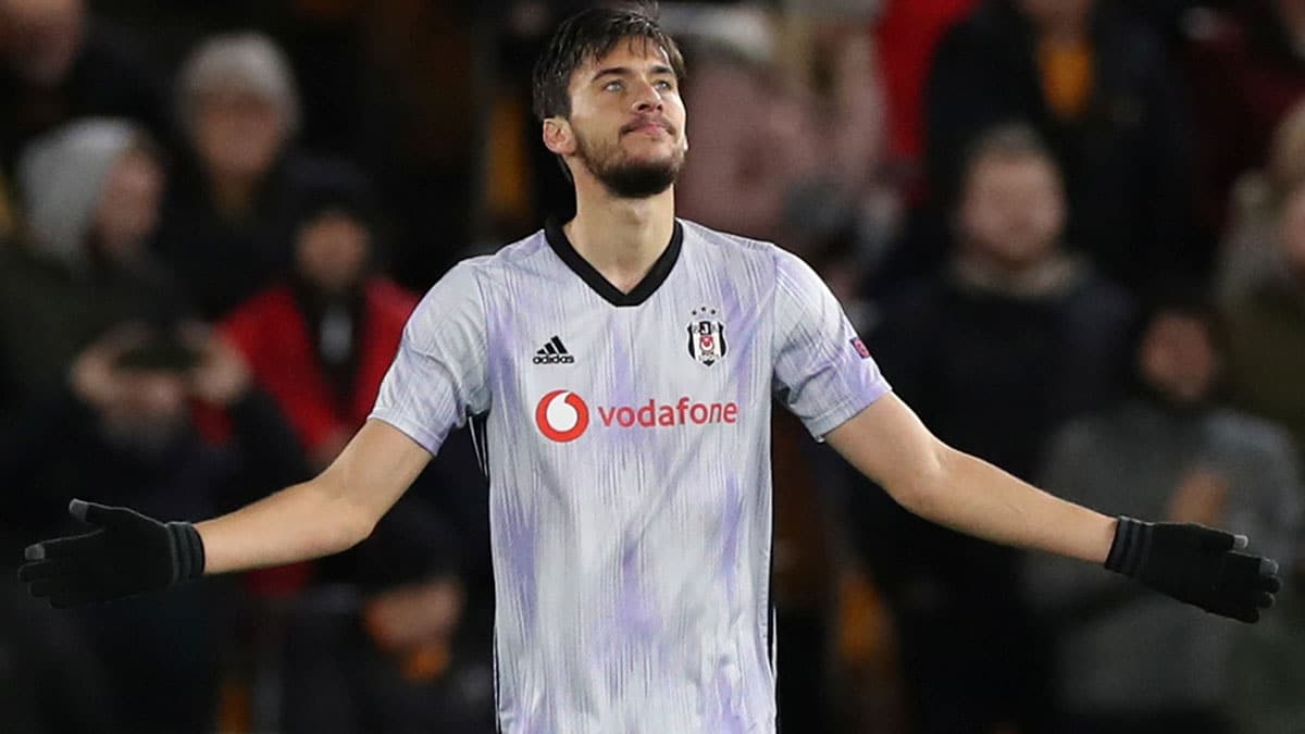 Umut Nayir: 'Belki de bu yapt���m�z ikiy�zl�l�k'