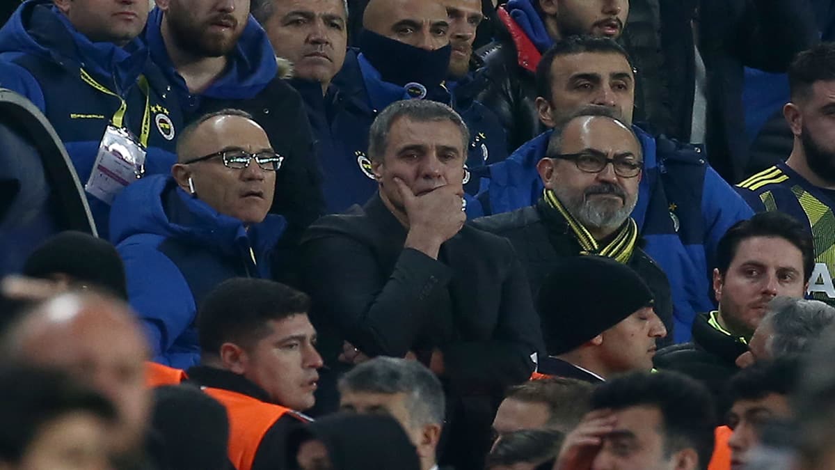 Fenerbah�e'de Ersun Yanal d�nemi sona erdi