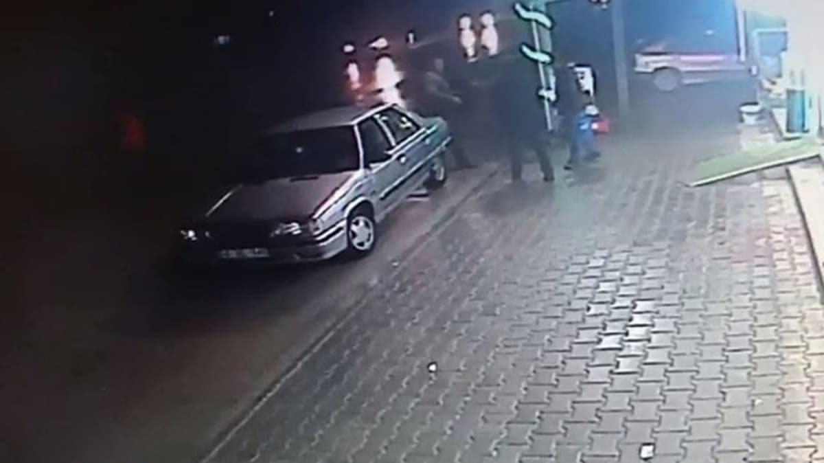 Bolu'da otomobilin yayaya arpma an kameralara yansd 