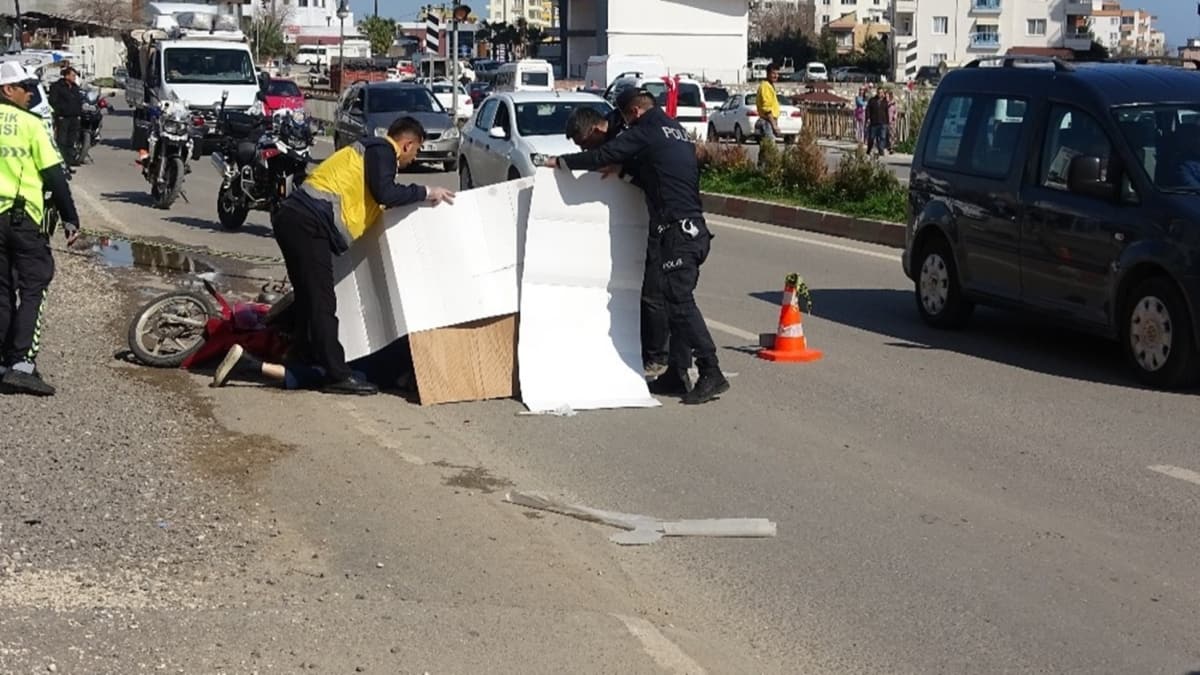 Kamyon motosikleti altna ald: 1 l 