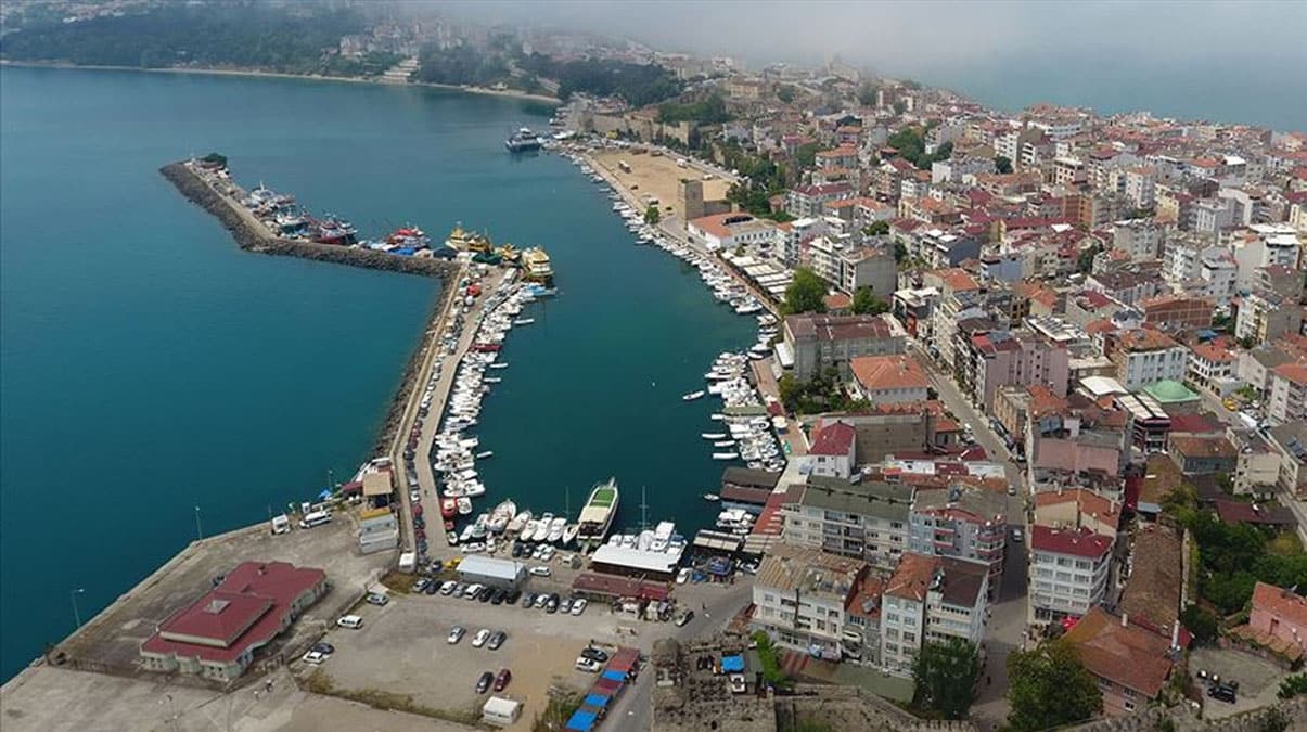 T�rkiye'de turizm hareketlili�i! Koronavir�s Karadeniz'e yarad�