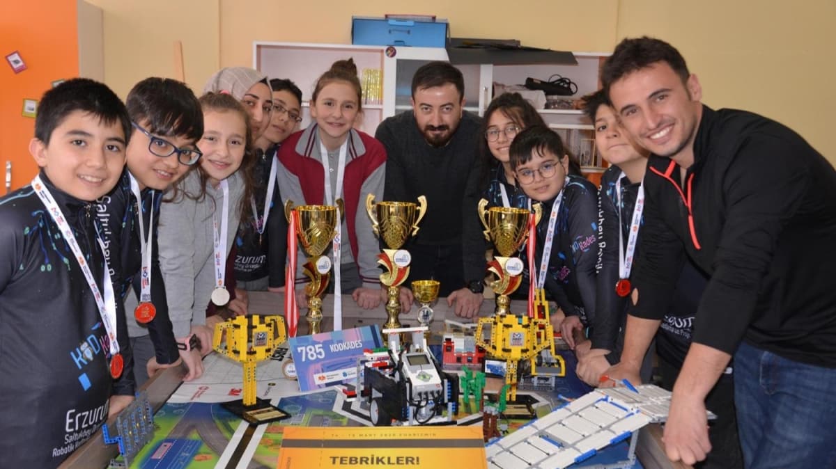 Erzurumlu minikler, robotik kodlama ampiyonu oldu