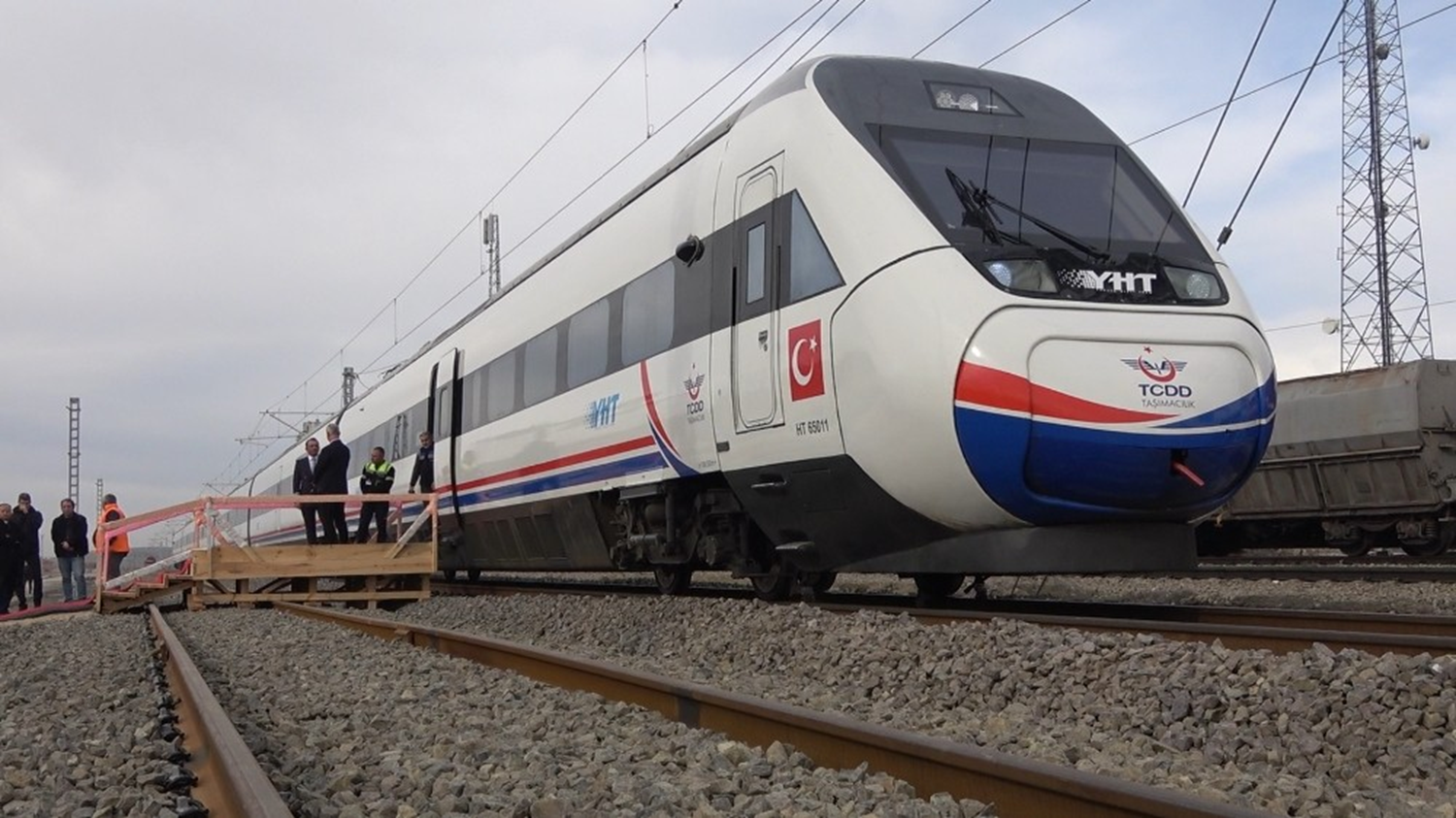 Ula�t�rma Bakan� Turhan, Ankara-Sivas YHT hatt�nda ilk test s�r���n� ger�ekle�tirdi