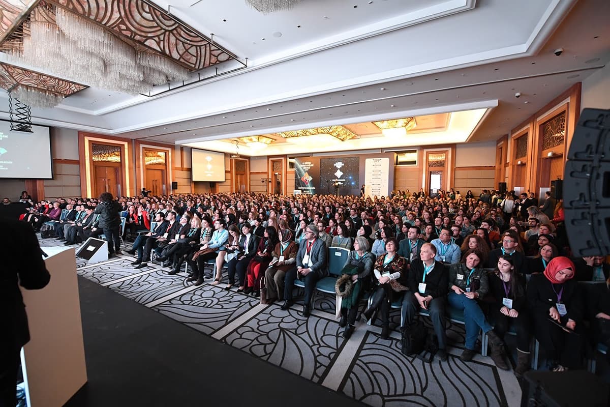 E�itim Teknolojileri Zirvesi 7 Mart'ta