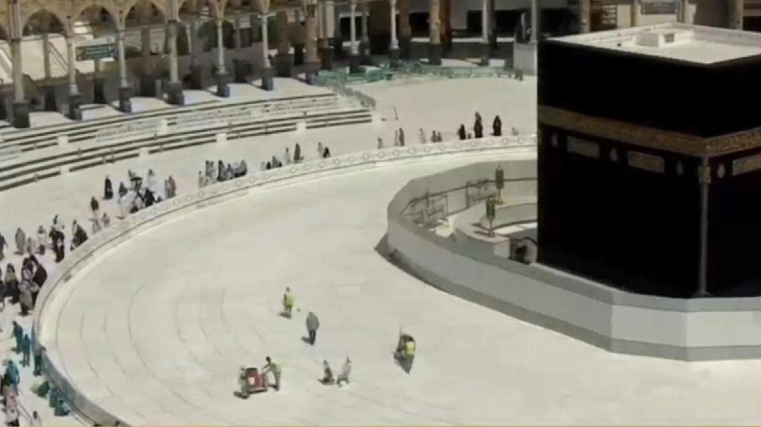 Kabe tekrar ziyarete a��ld�
