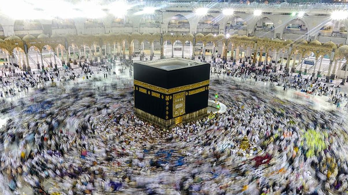 Suudi Arabistan Kabe'yi tavaf i�in yeniden a�t�