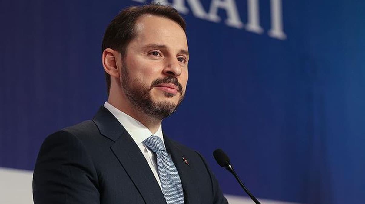 Bakan Albayrak'tan 'Kad�nlar G�n�' mesaj�
