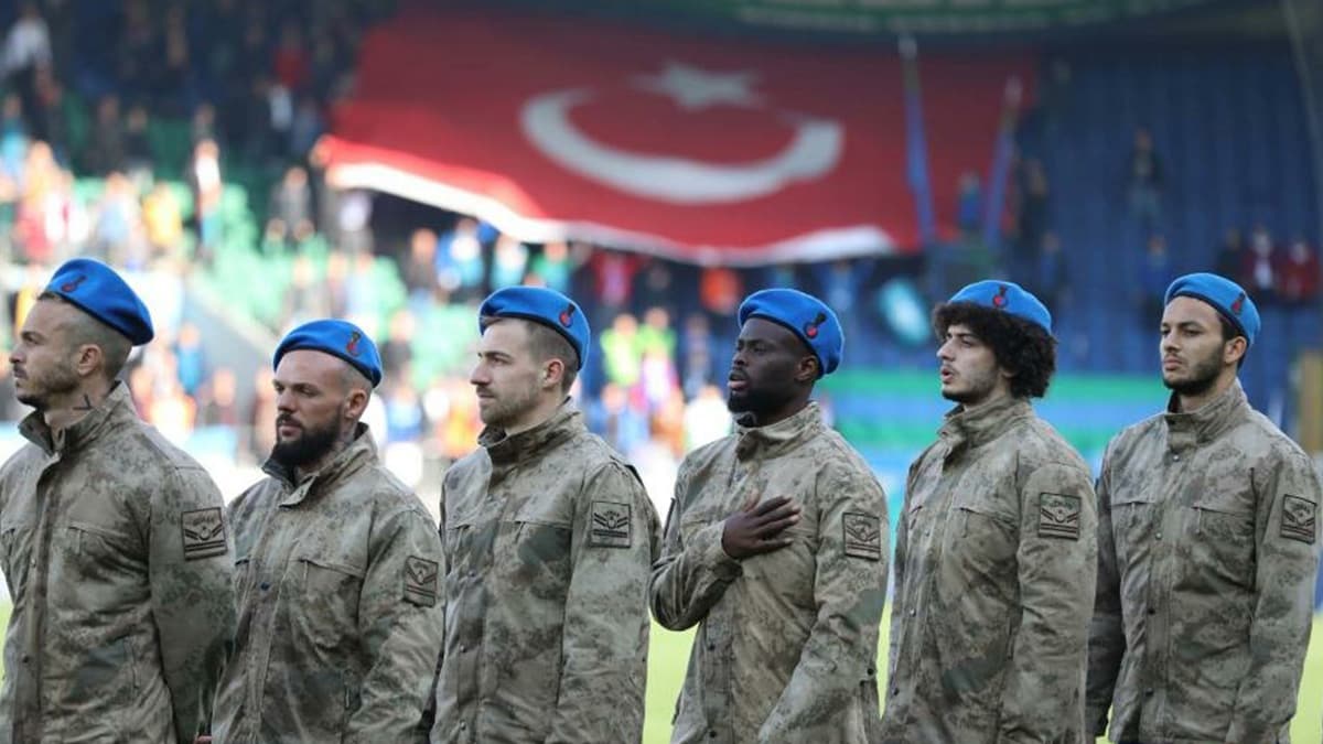 'Bir �l�r, bin diriliriz'